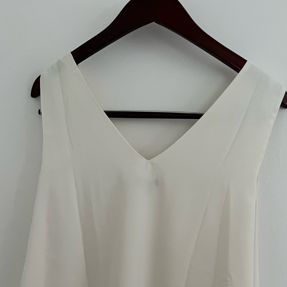 Ann Taylor Vneck Lined Sleevless Shell Blouse - image 2